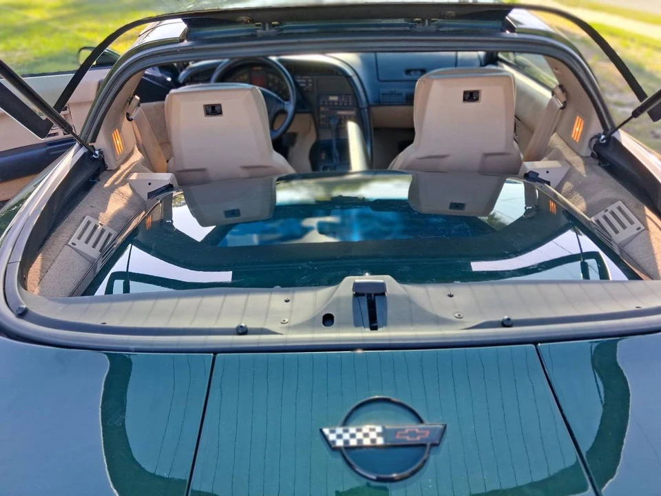 1993 Chevrolet Corvette C4 - Image 13 of 14