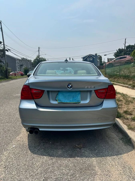 2010 BMW E90 3 Series Sedan - Image 4 of 13