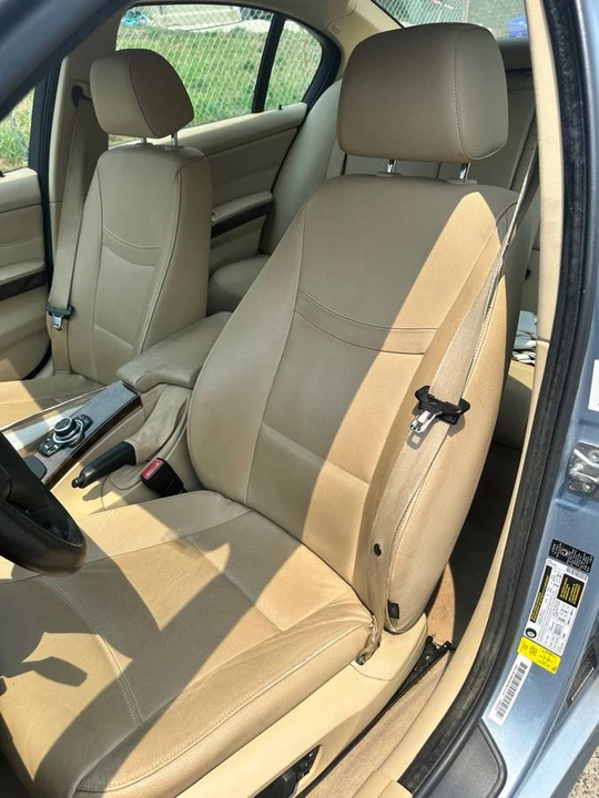 2010 BMW E90 3 Series Sedan - Image 13 of 13