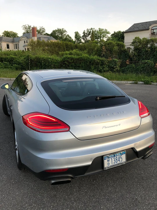 2014 Porsche 970 Panamera - Image 18 of 19