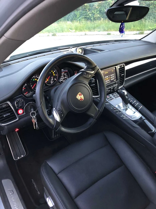 2014 Porsche 970 Panamera - Image 11 of 19