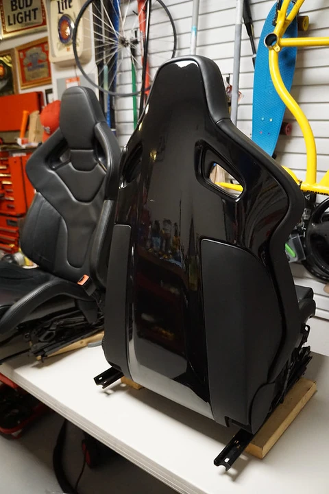 Parts & Memorabilia Seats & Interior - Image 5 of 8