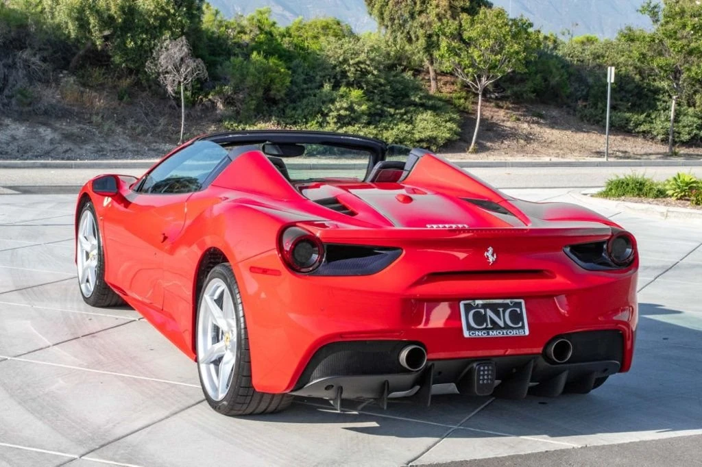 2017 Ferrari 488 Spider - Image 3 of 8