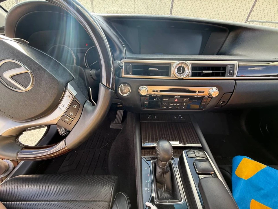 2014 Lexus GS 4th Gen - Image 3 of 12