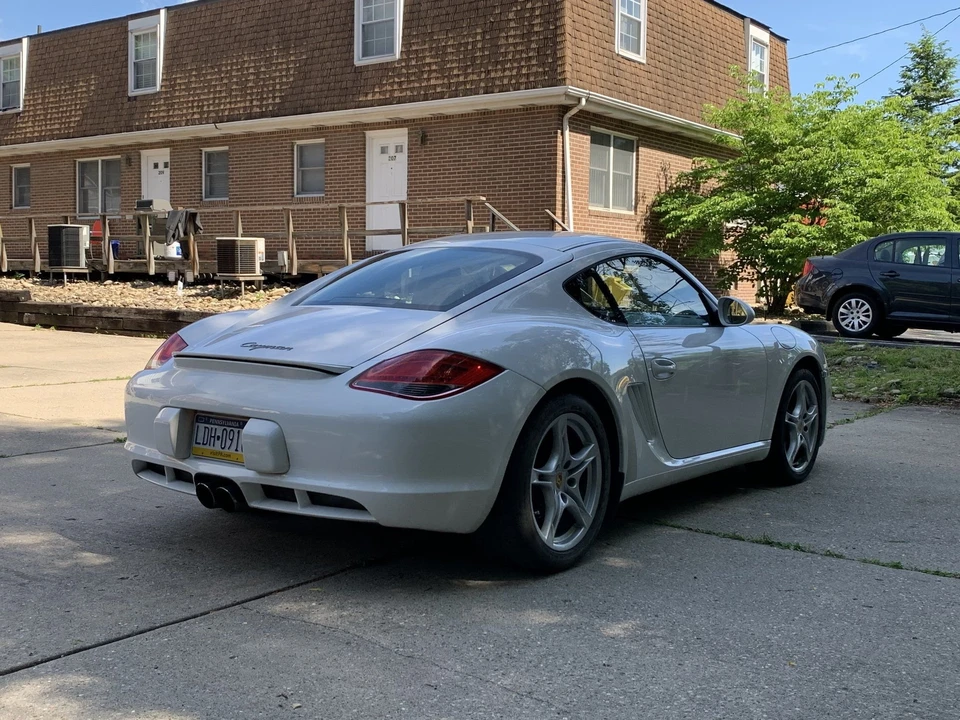 2010 Porsche 987 Cayman - Image 3 of 16