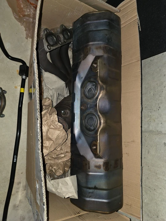 Parts & Memorabilia Mechanical Components - Image 2 of 11