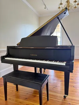 2005 Yamaha Baby Grand Piano
