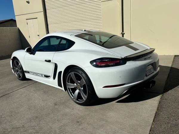 Porsche 718 Cayman - Image 4 of 21