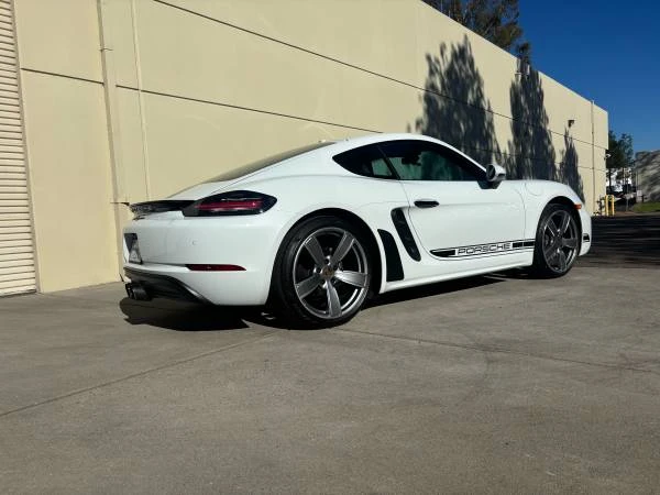 2021 Porsche 718 Cayman - Image 6 of 21