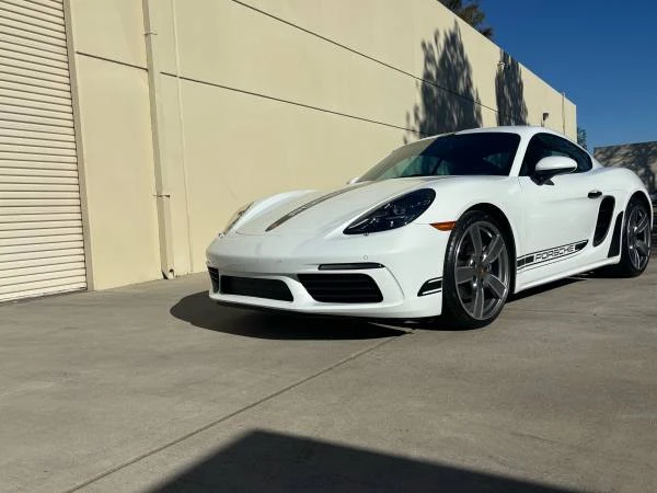 Porsche 718 Cayman - Image 2 of 21