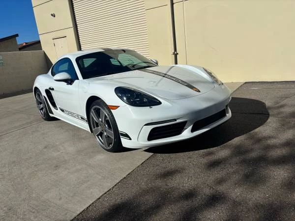 Porsche 718 Cayman - Image 10 of 21