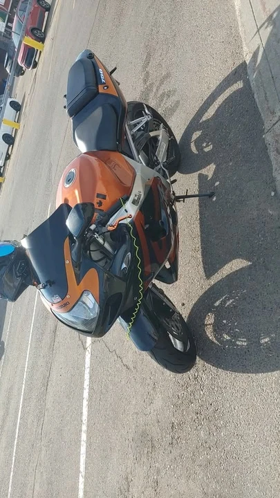 2000 Suzuki GSX-R - Image 2 of 3