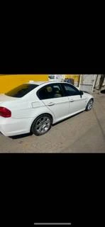 2010 BMW E90 3 Series Sedan - Image 2 of 4