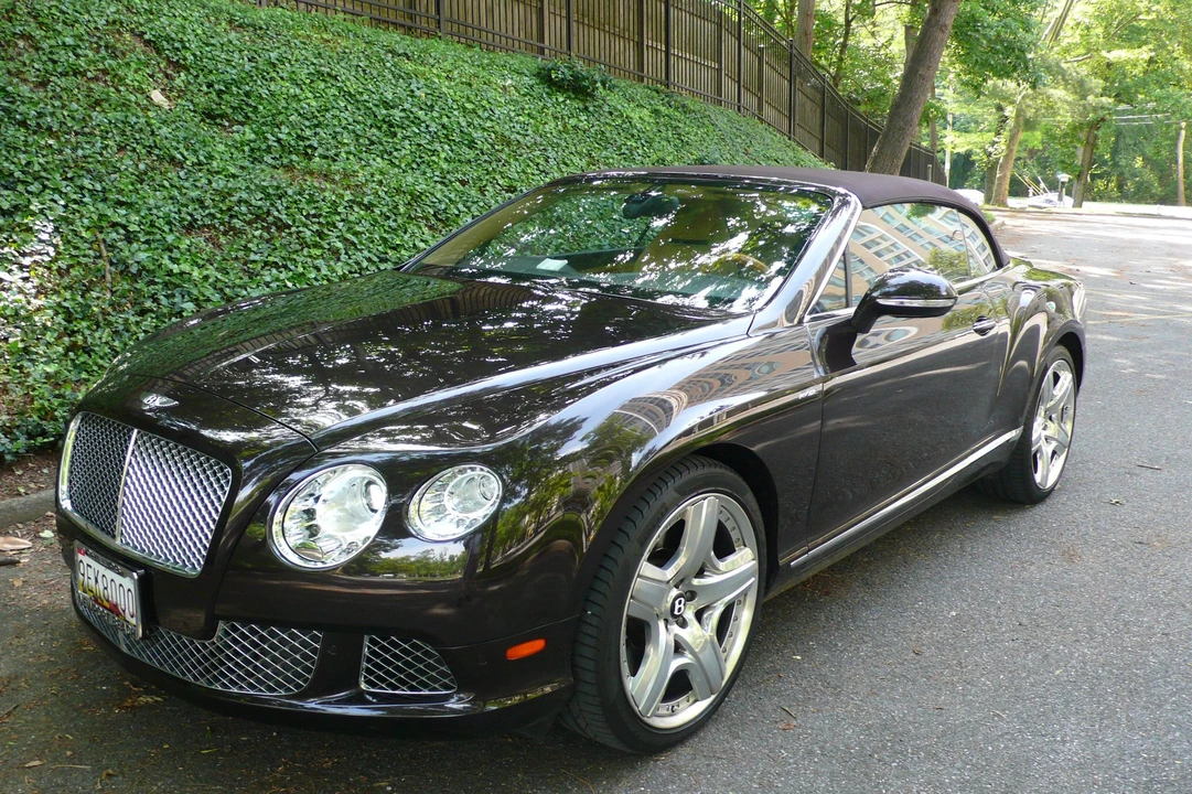 2013 Bentley Continental GTC - Image 2 of 9