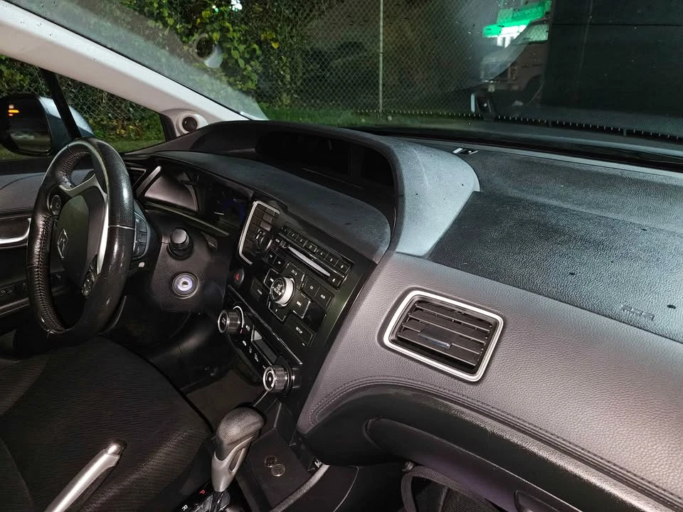 2013 Honda Civic 9th Gen - Image 3 of 7