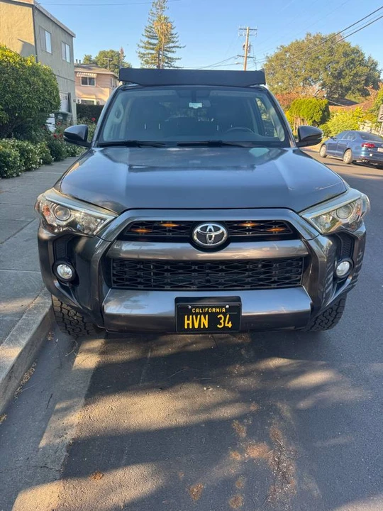 2014 Toyota 4Runner 5th Gen - Image 3 of 10