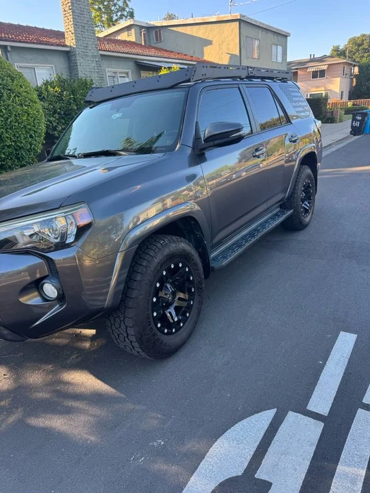 2014 Toyota 4Runner 5th Gen - Image 6 of 10