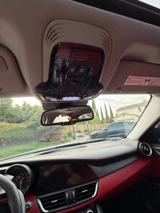 2017 Alfa Romeo Giulia - Image 5 of 23
