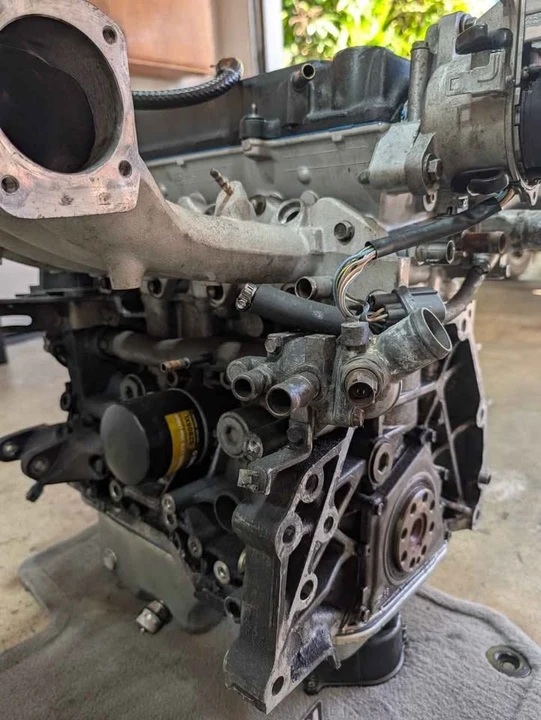 Parts & Memorabilia Engines - Image 5 of 10
