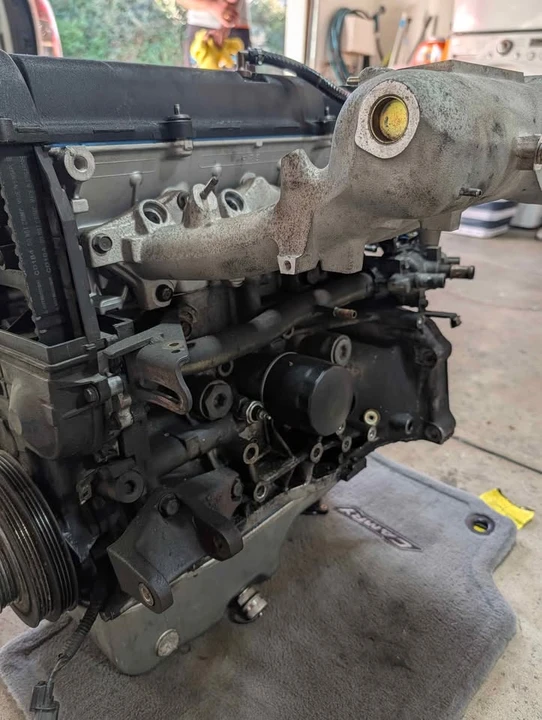 Parts & Memorabilia Engines - Image 7 of 10
