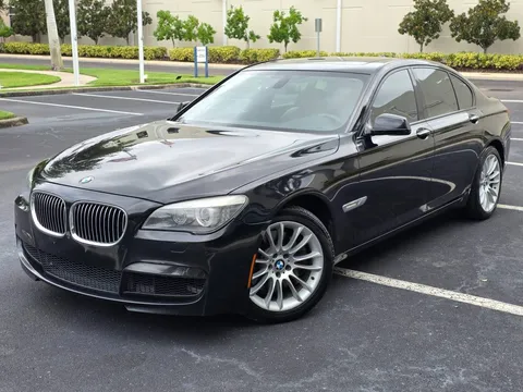 2012 BMW 750i F01 M-Package
