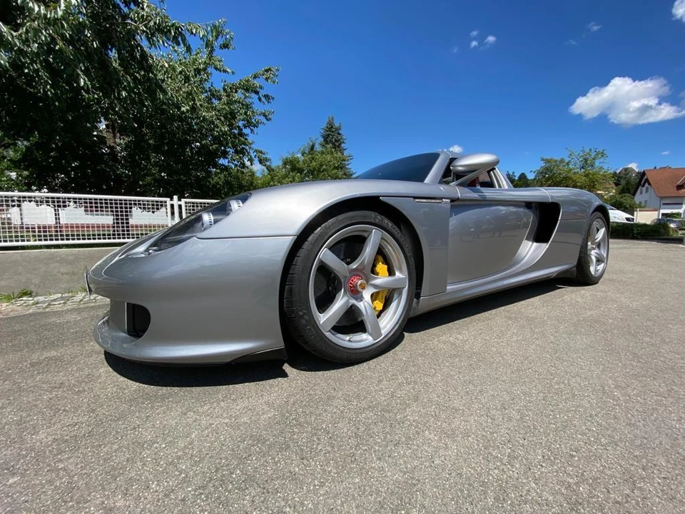 2005 Porsche Carrera GT - Image 2 of 3