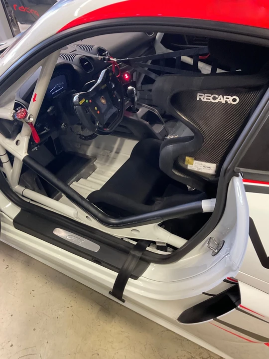2019 Porsche 718 Cayman GT4 - Image 28 of 31