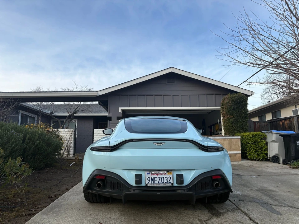 2020 Aston Martin V8 Vantage (2019+) - Image 13 of 21