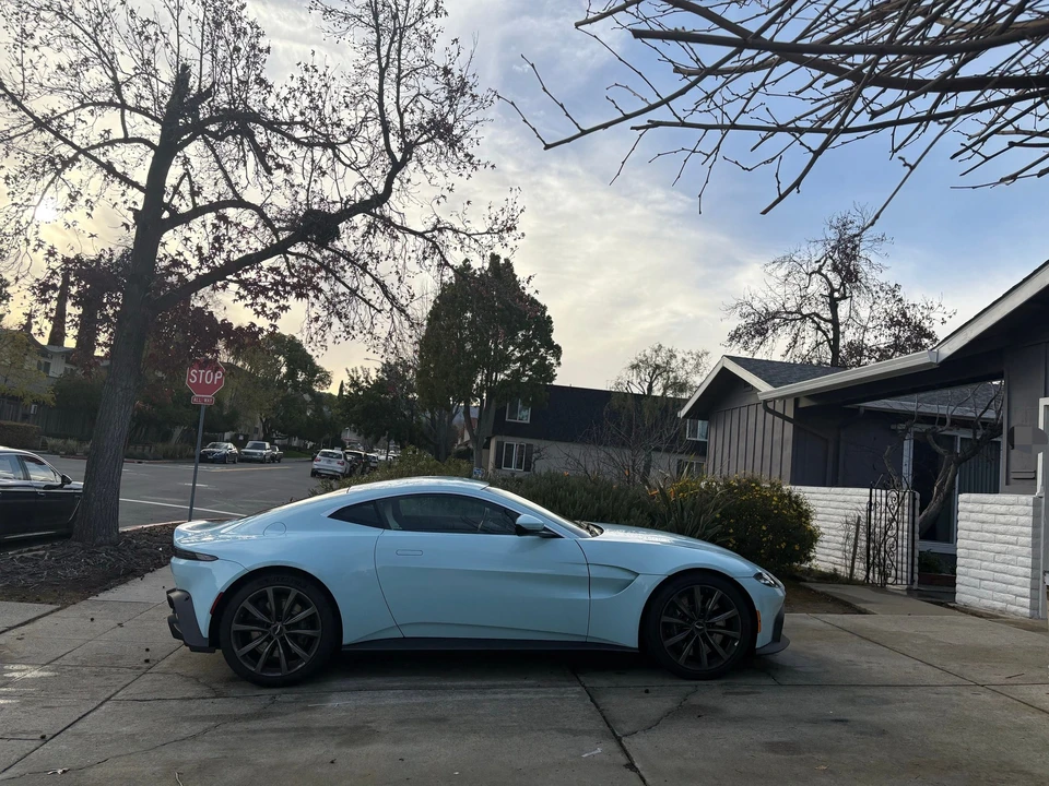 2020 Aston Martin V8 Vantage (2019+) - Image 15 of 21