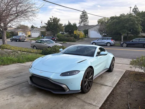 2020 Aston Martin Vantage