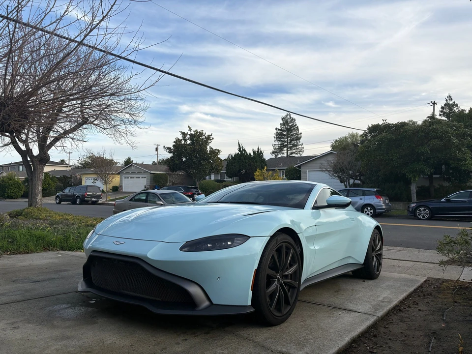 2020 Aston Martin V8 Vantage (2019+) - Image 2 of 21
