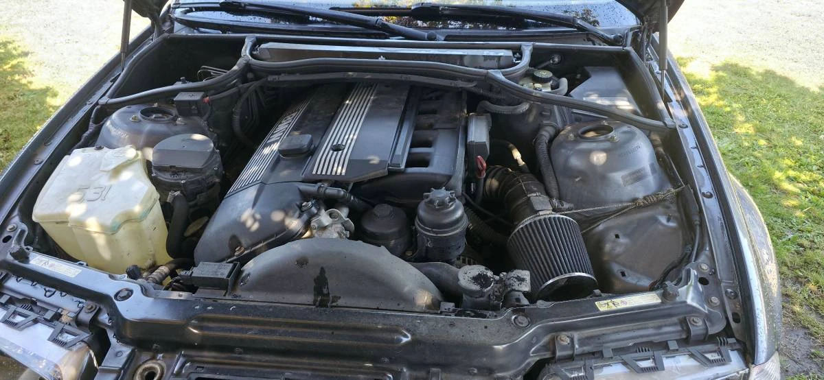 2001 BMW E46 330i & 330Ci - Image 8 of 12