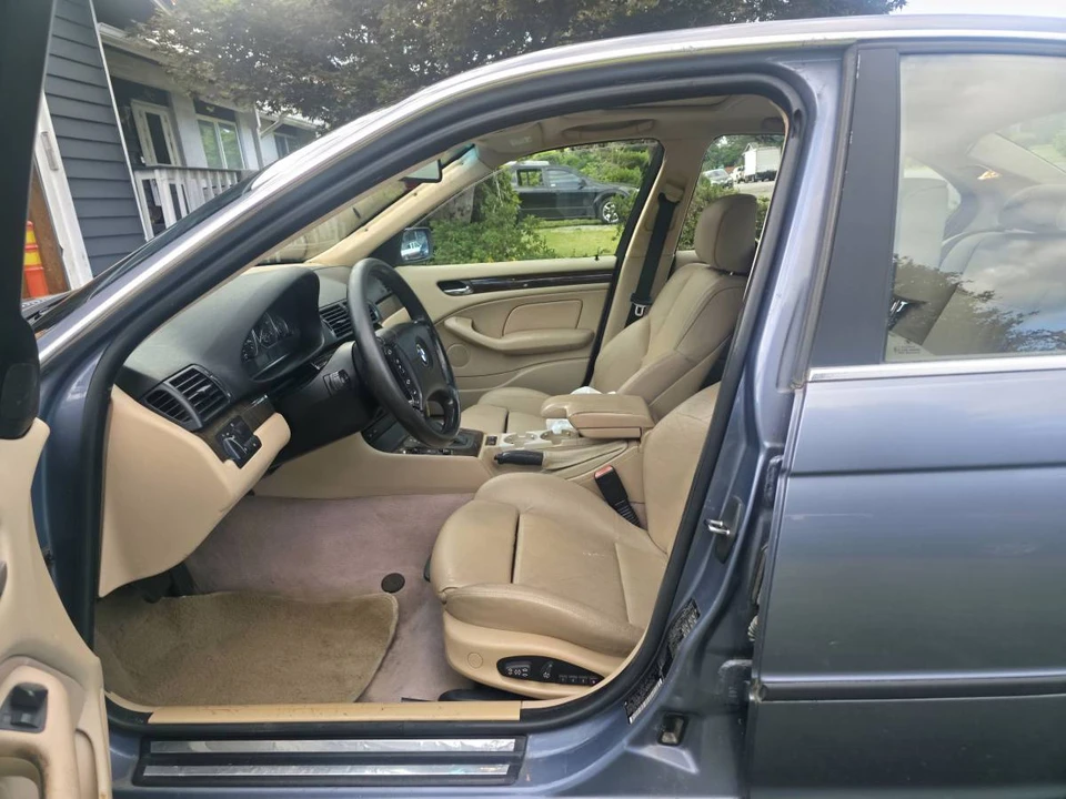 2001 BMW E46 330i & 330Ci - Image 10 of 12