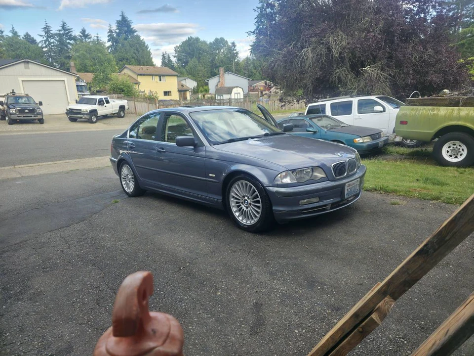 2001 BMW E46 330i & 330Ci - Image 2 of 12