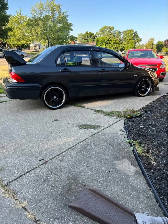2004 Mitsubishi Lancer 8th Gen - Image 4 of 10