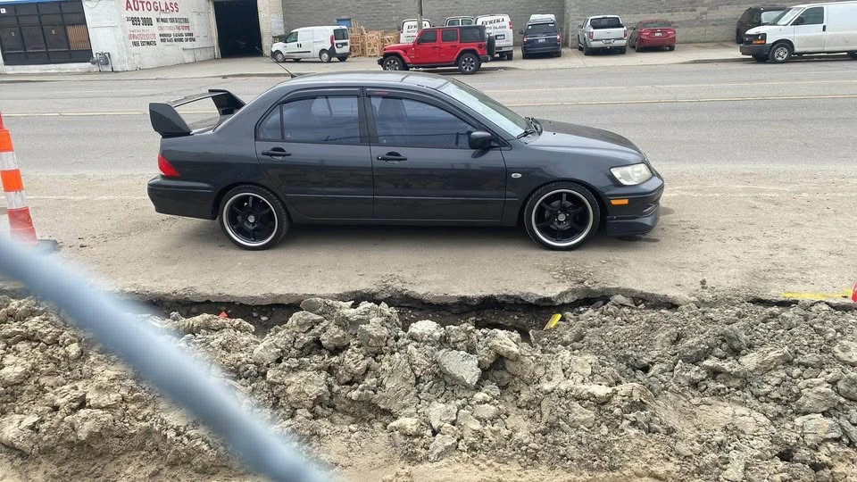 2004 Mitsubishi Lancer 8th Gen - Image 5 of 10
