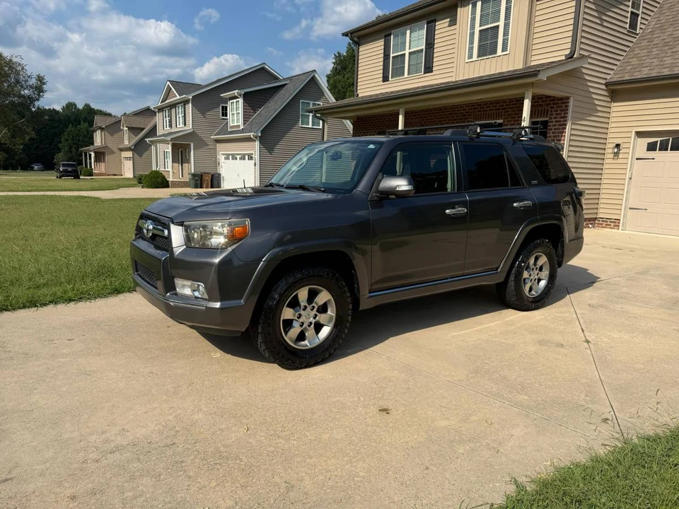 2011 Toyota 4Runner 5th Gen - Image 2 of 15