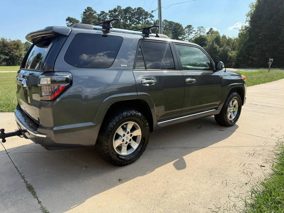 2011 Toyota 4Runner 5th Gen - Image 4 of 15