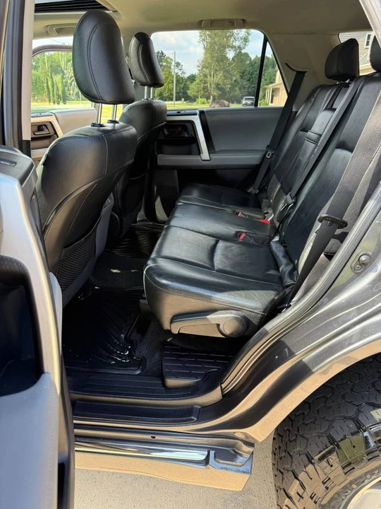 2011 Toyota 4Runner 5th Gen - Image 12 of 15
