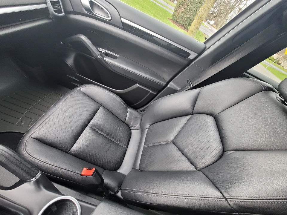 2011 Porsche 958 Cayenne - Image 8 of 27