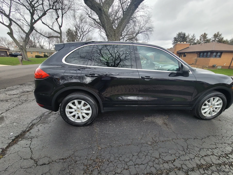 2011 Porsche 958 Cayenne - Image 14 of 27