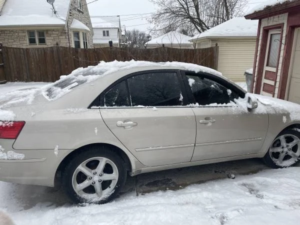2009 Hyundai Sonata - Image 4 of 4