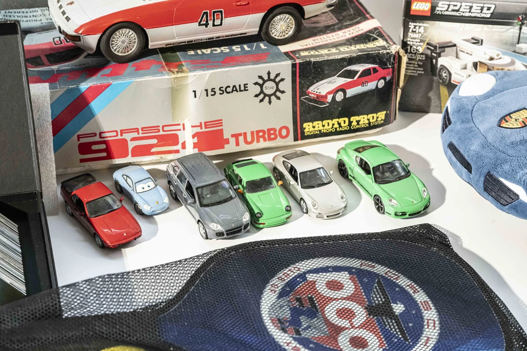 9999 Porsche - Image 4 of 31
