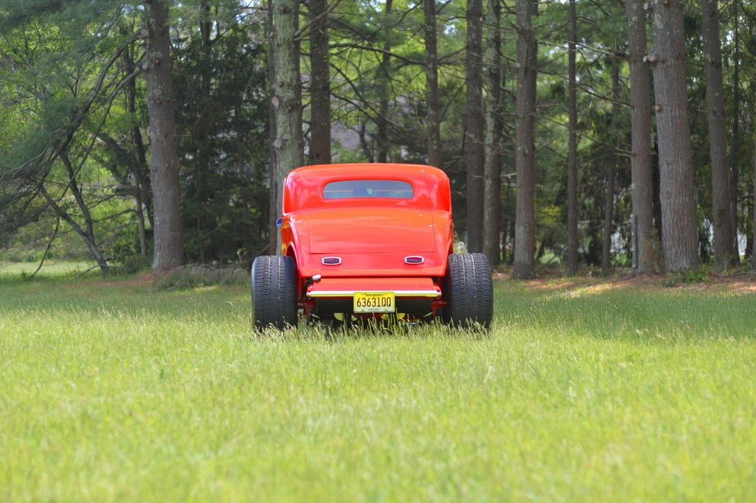 Ford Hot Rod - Image 10 of 31