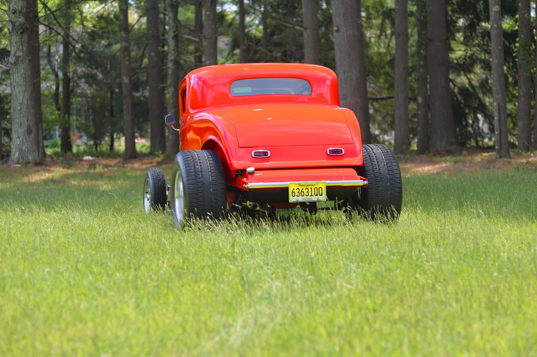 Ford Hot Rod - Image 9 of 31