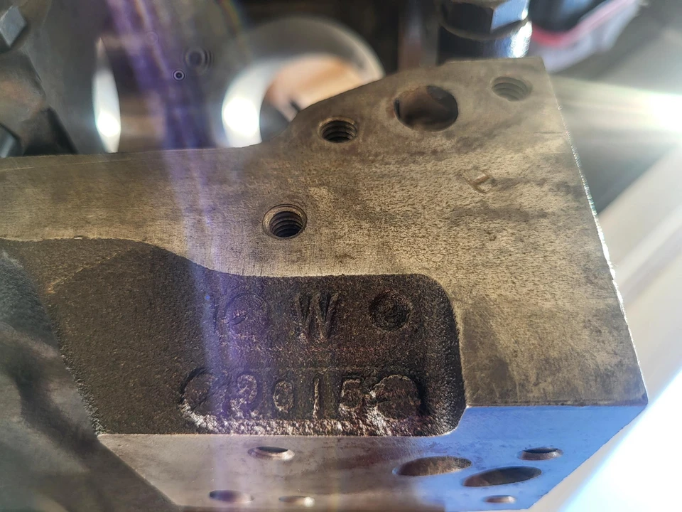 Parts & Memorabilia Engines - Image 11 of 29
