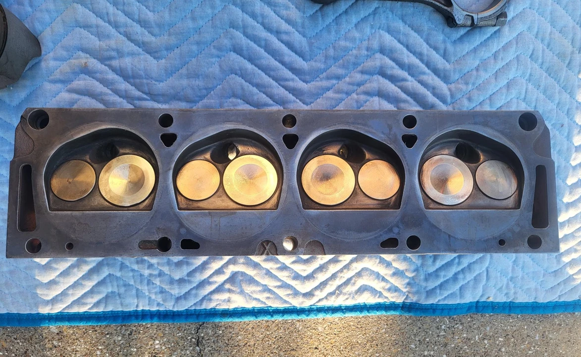 Parts & Memorabilia Engines - Image 13 of 29