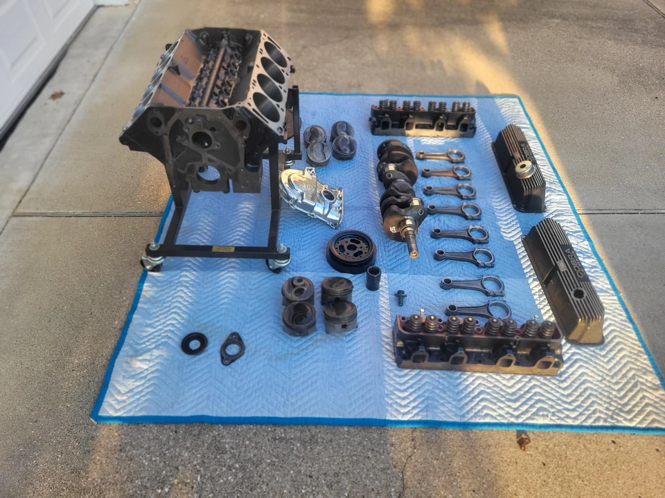Parts & Memorabilia Engines - Image 4 of 29