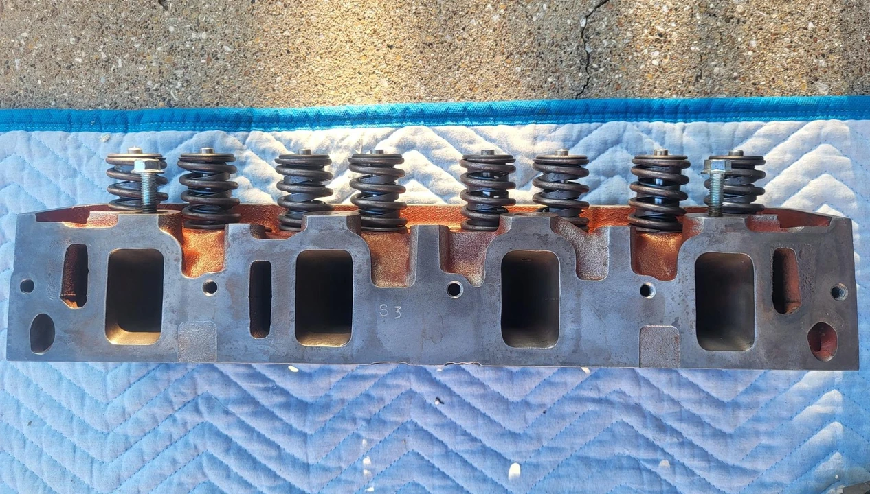 Parts & Memorabilia Engines - Image 14 of 29