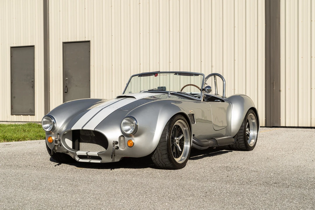 Shelby Cobra Replica - Image 2 of 31